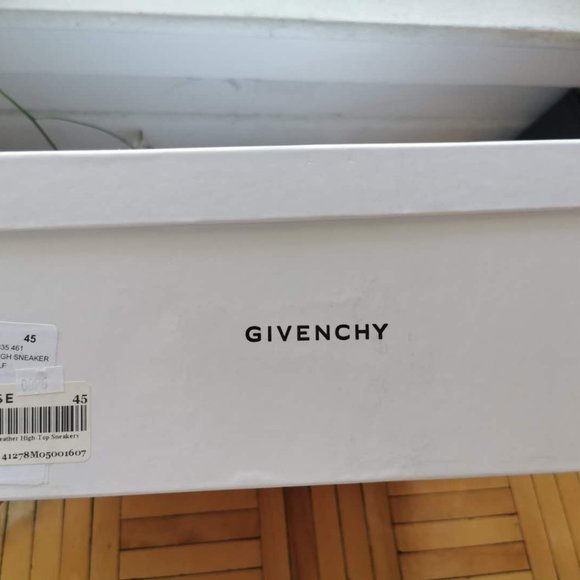 Givenchy sneaker for men brand new - Picture 7 of 8